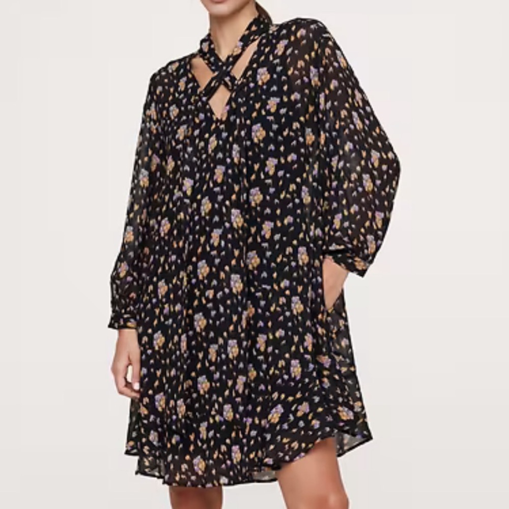 NWT Banana Republic Georgette Cross-Tie Trapeze Dress Black Floral Size Medium